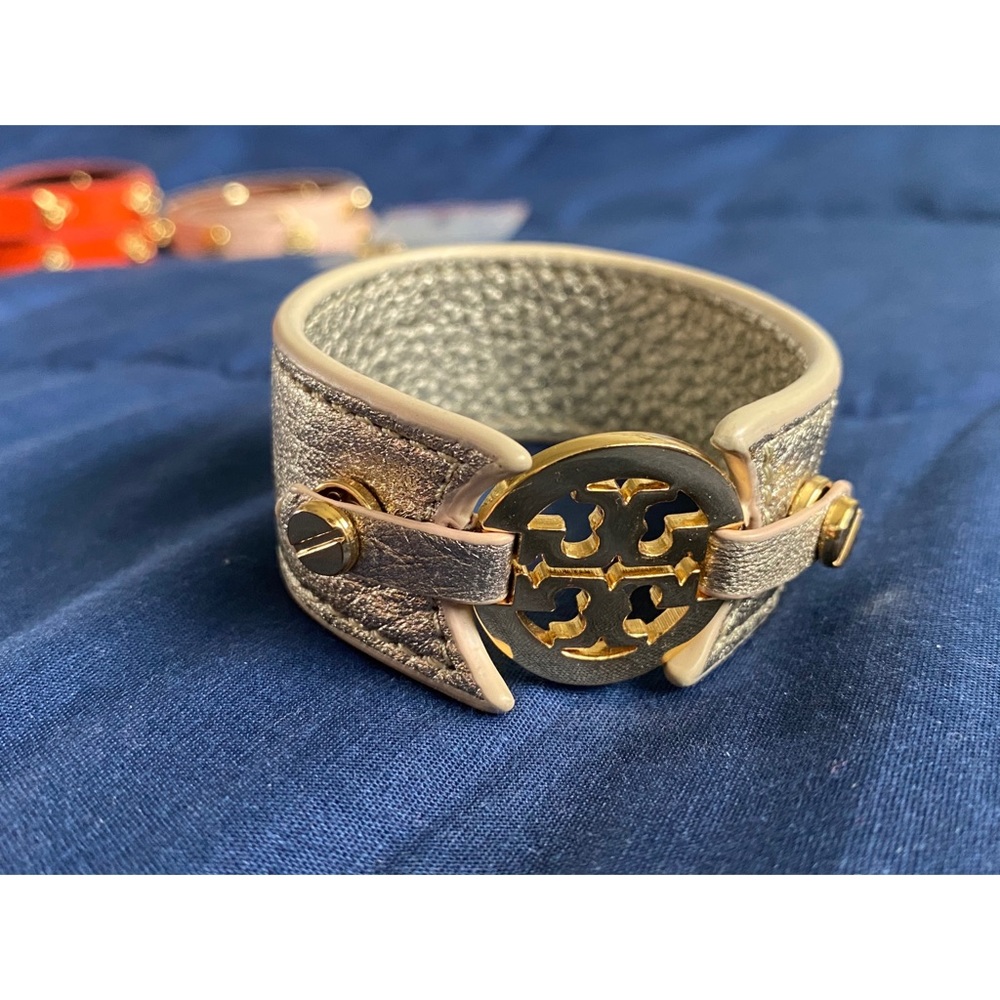 Tory Burch Thick Silver Leather Bracelet